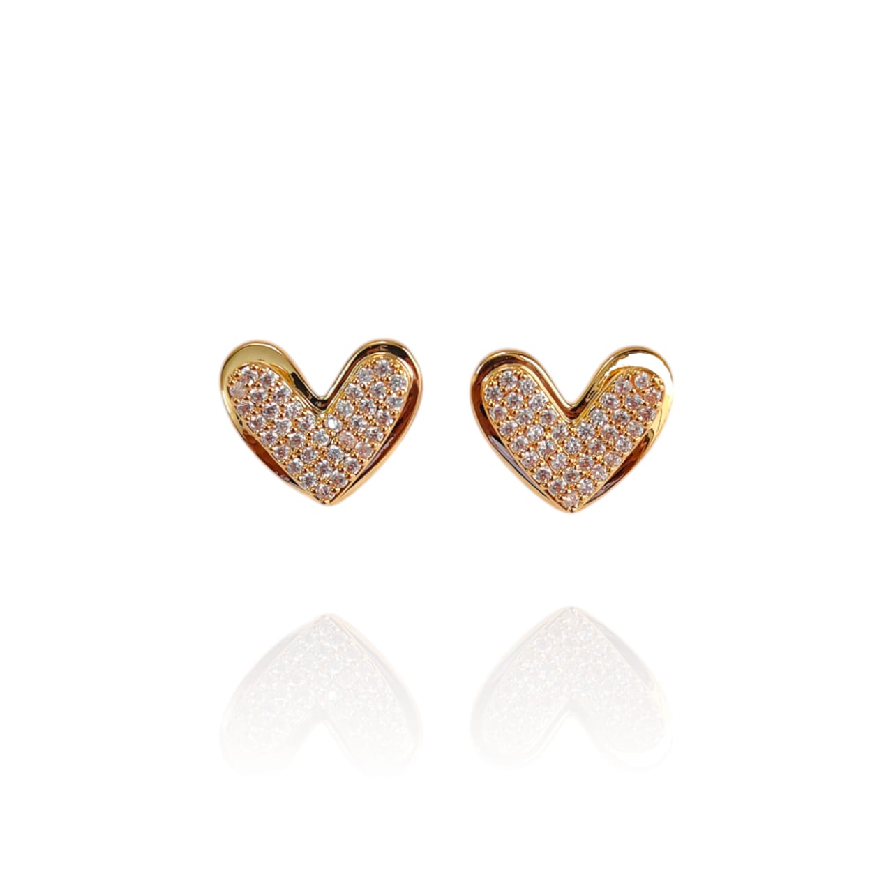 ELEGANT HEART STUD