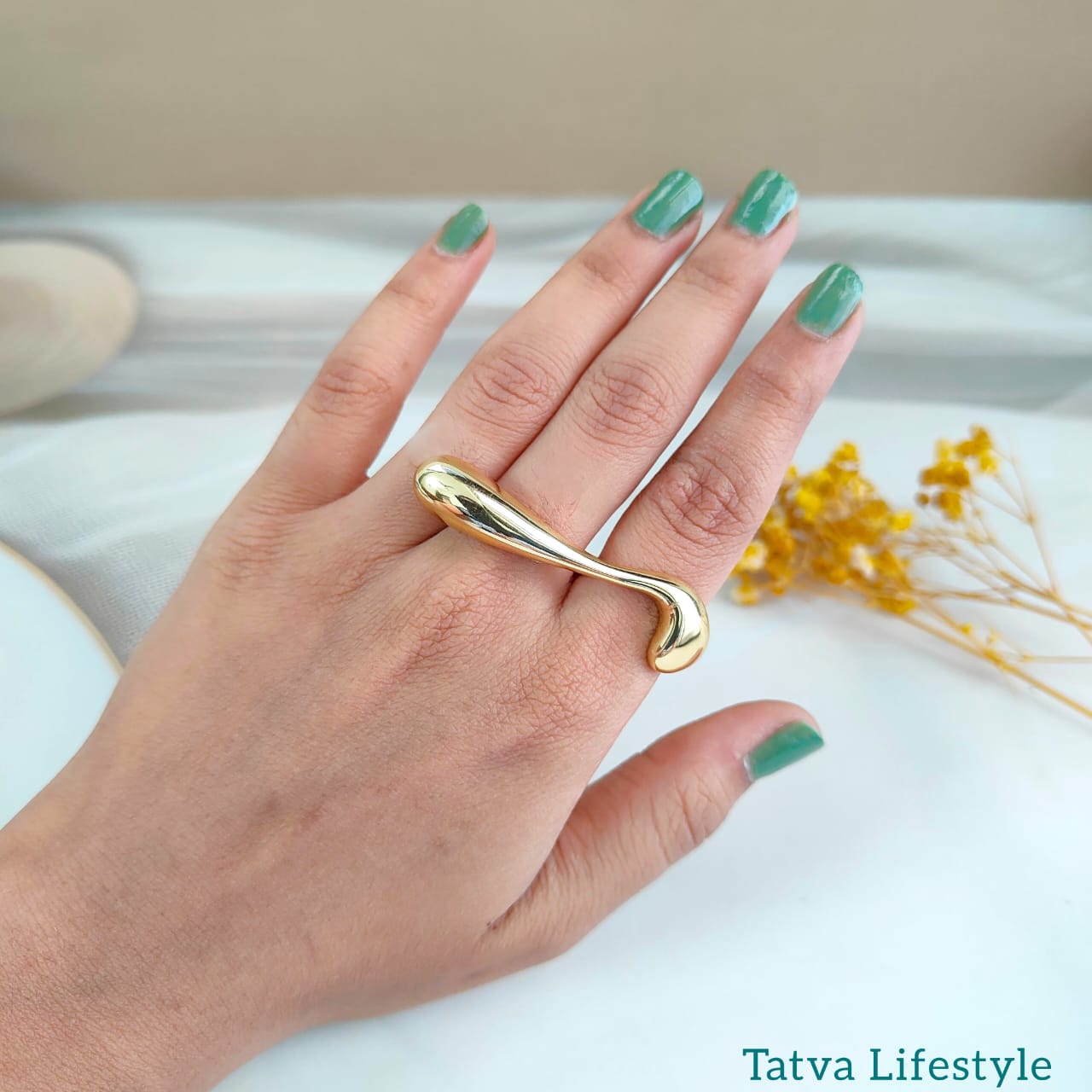 STATEMENT RING