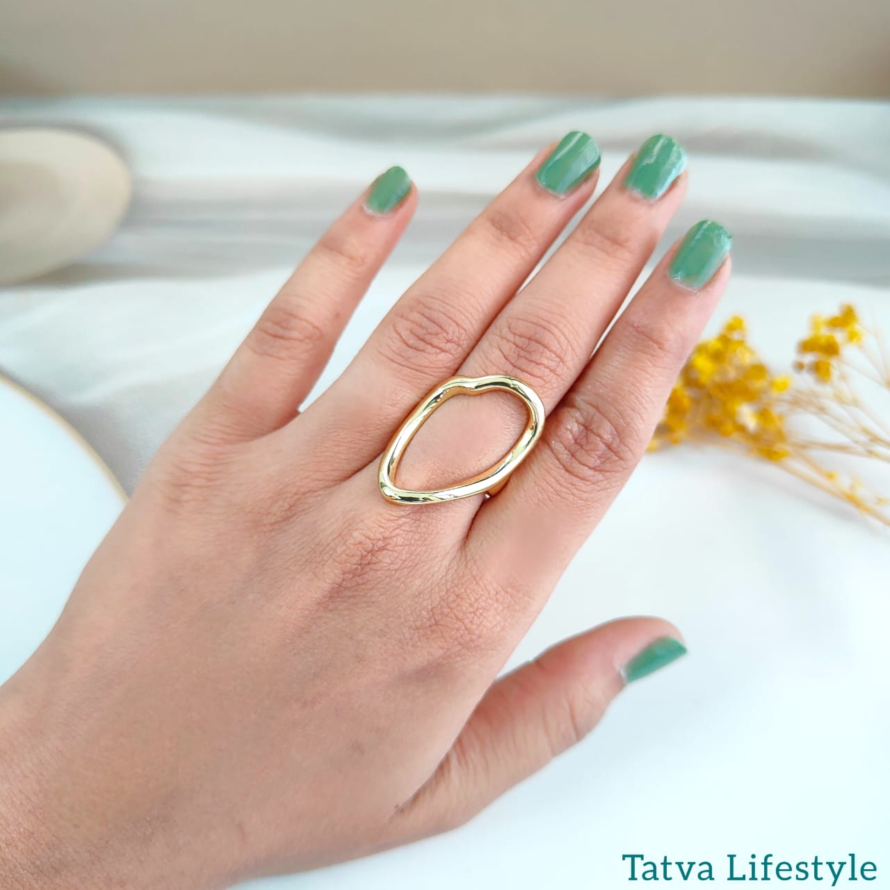 BOLD RING
