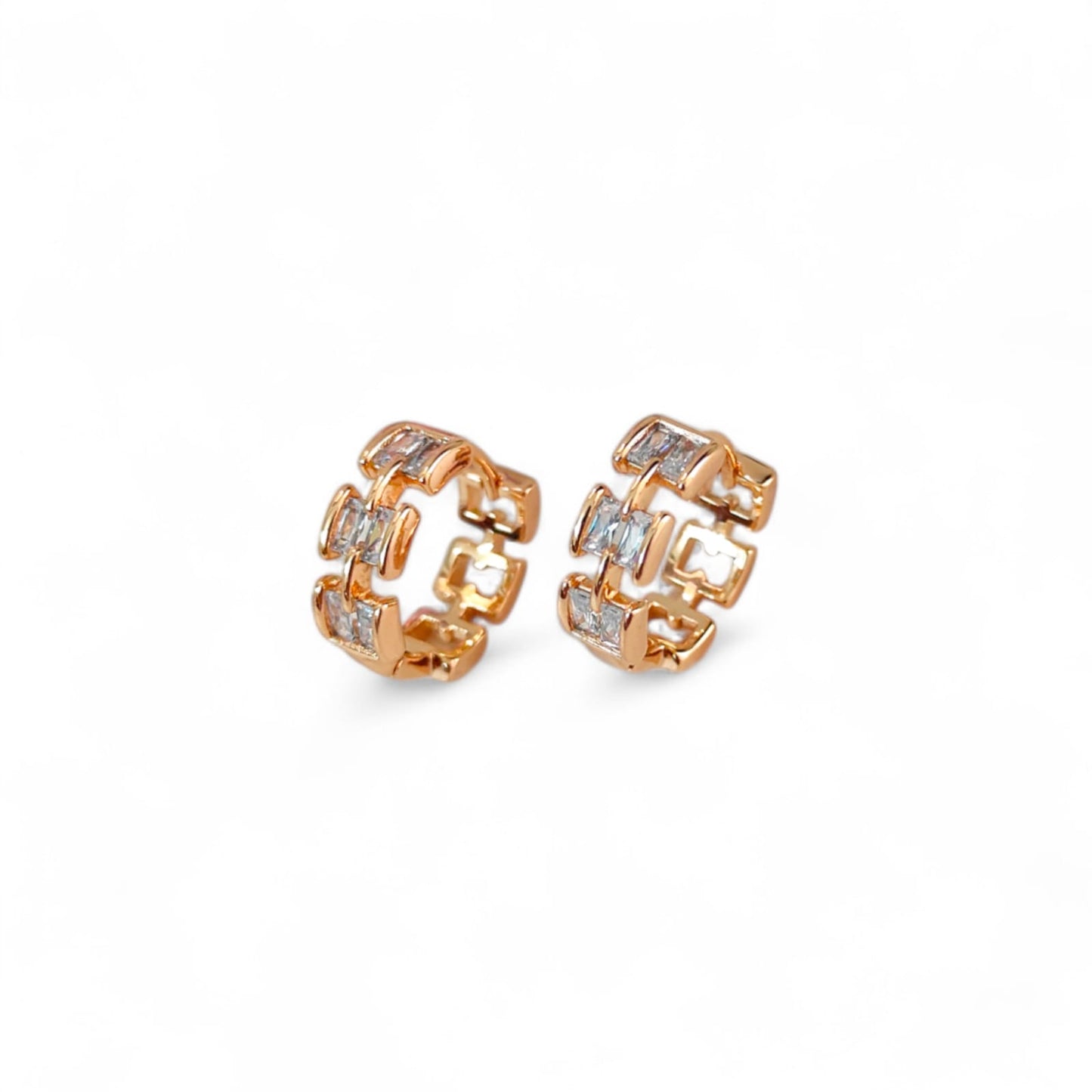 LINK CHAIN DIAMOND HOOPS