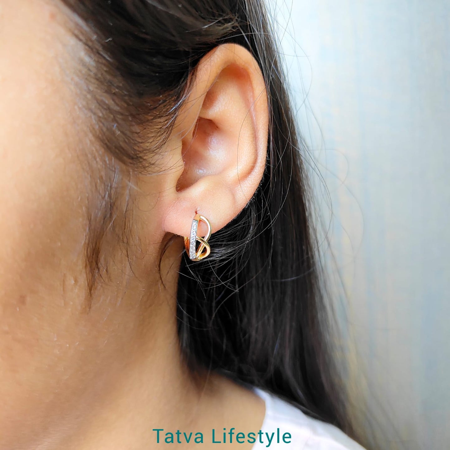 TWISTED ROSEGOLD HOOPS