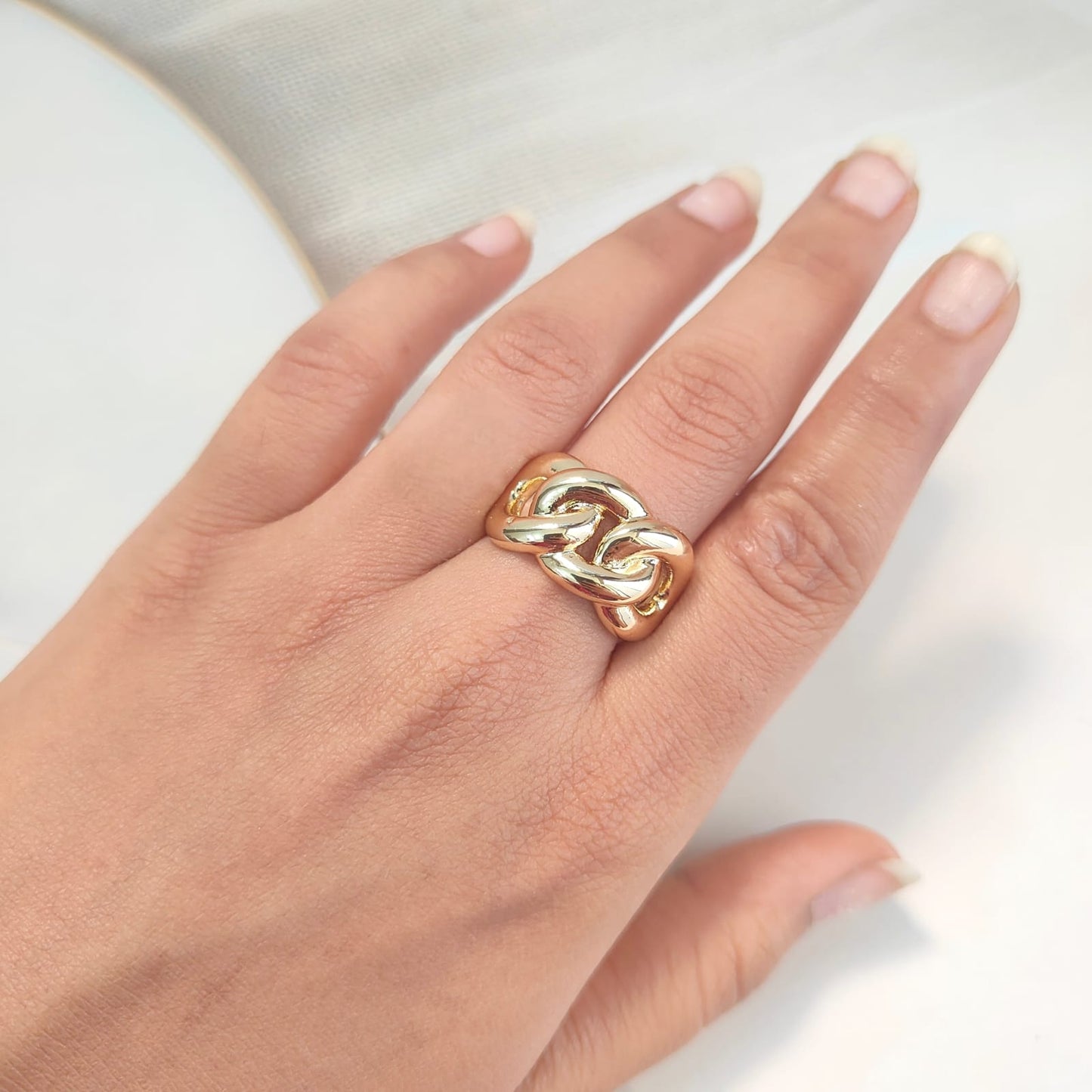 STUDDED LINK CHAIN RING